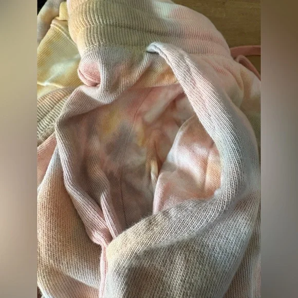 Old Navy XL Tie-Dye Lounge Set in Yellow and Pink - Picture 3 of 4